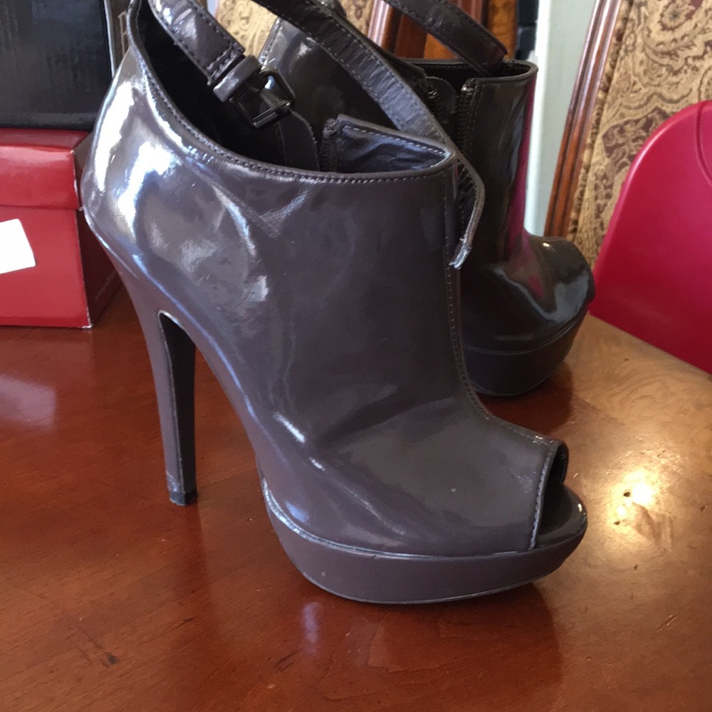 Marco Santi zipper heels